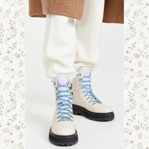 Larroudé NWOT Jordan Boots